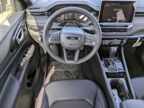 New 2026 Jeep Compass Latitude AWD/4WD image 14