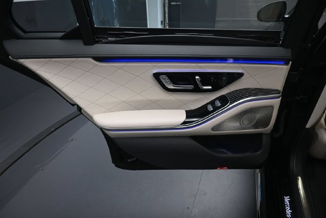 Certified 2024 Mercedes-Benz S 580 4MATIC Sedan image 25
