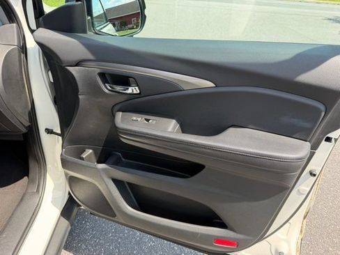 Used 2018 Honda Pilot EX-L image 25