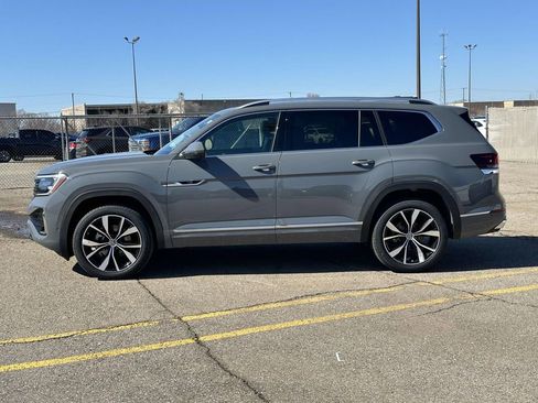New 2026 Volkswagen Atlas SEL Premium R-Line AWD/4WD image 2