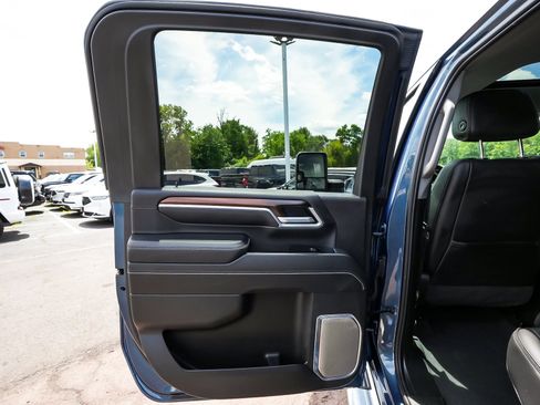 Used 2026 GMC Sierra 2500 Denali w/ Denali Reserve Package AWD/4WD image 13