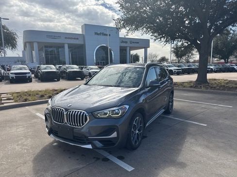 Used 2022 BMW X1 xDrive28i w/ Premium Package image 2
