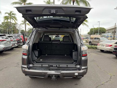 Used 2016 Toyota 4Runner Limited image 20