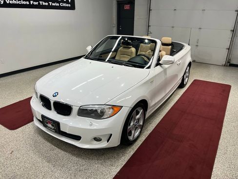 Used 2013 BMW 128i Convertible image 4