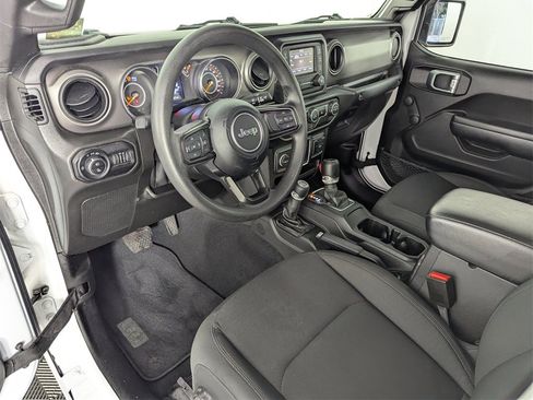 Used 2021 Jeep Gladiator Sport w/ Trailer Tow Package image 11