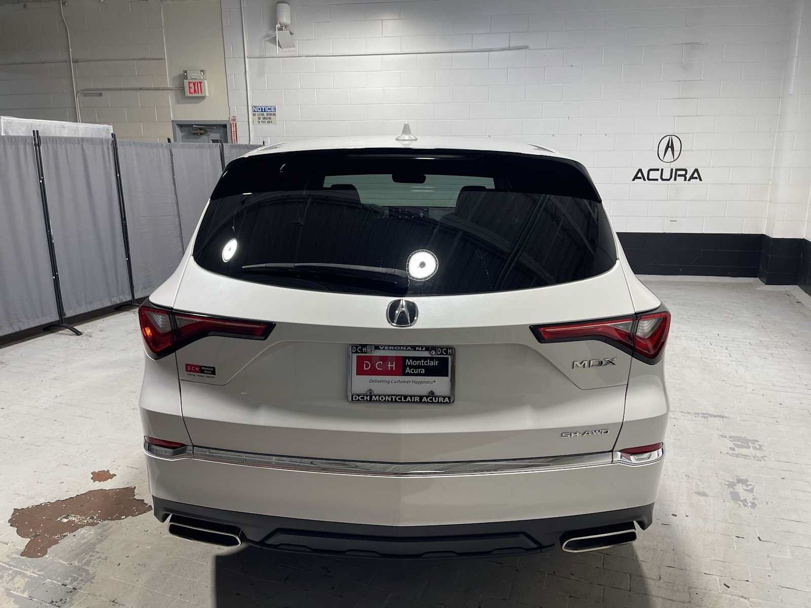 Used 2024 Acura MDX SH-AWD image 5