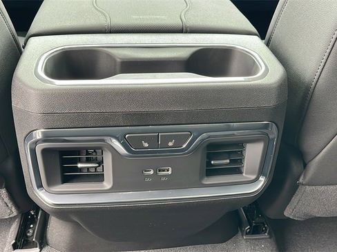 New 2026 GMC Sierra 1500 SLT w/ SLT Premium Plus Package image 17