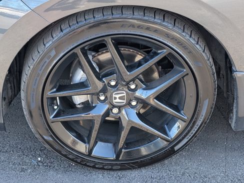 Used 2024 Honda Civic Sport image 13