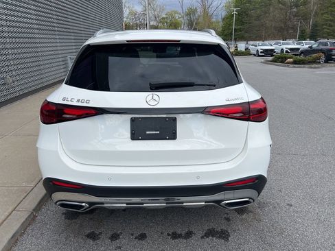 Used 2025 Mercedes-Benz GLC 300 4MATIC image 26
