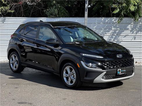 Used 2023 Hyundai Kona SEL w/ Cargo Package AWD/4WD image 7