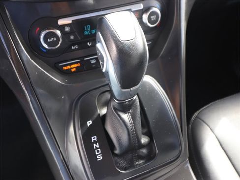 Used 2015 Ford Escape Titanium image 19