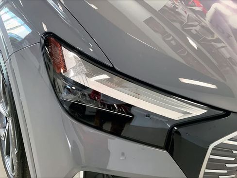 Used 2023 Audi Q4 e-tron Premium w/ Convenience Package image 29