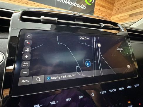 Certified 2024 Hyundai Tucson Limited image 18