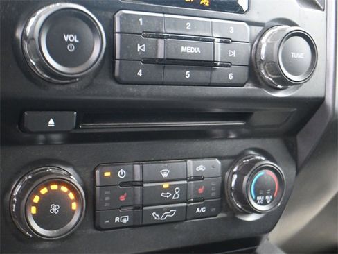 Used 2017 Ford F150 XLT w/ Equipment Group 302A Luxury image 17