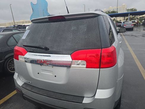 Used 2011 GMC Terrain SLE image 3