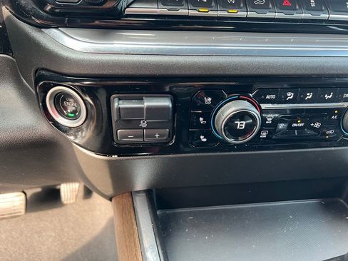 Used 2023 Chevrolet Silverado 1500 High Country w/ Technology Package image 37