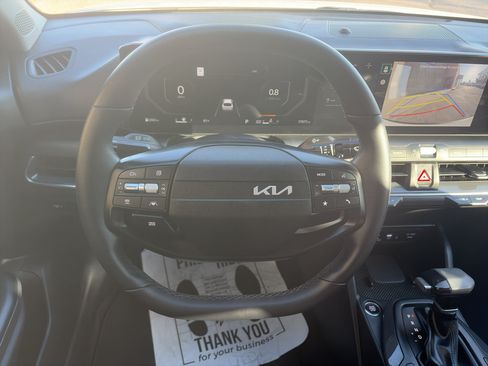 Used 2025 Kia K4 EX FWD image 14