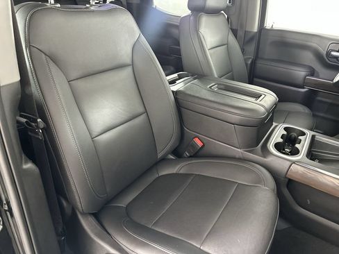 Used 2022 GMC Sierra 1500 SLT w/ SLT Premium Plus Package AWD/4WD image 31