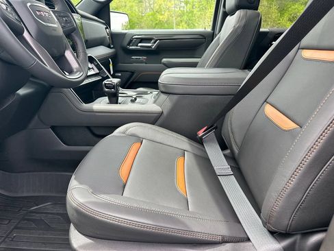 New 2026 GMC Sierra 1500 AT4 w/ AT4 Premium Package image 10