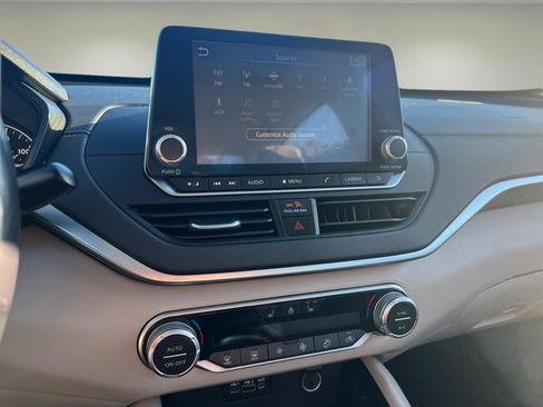 Used 2020 Nissan Altima 2.5 SV image 15