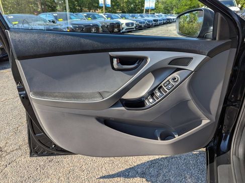 Used 2016 Hyundai Elantra SE FWD image 7