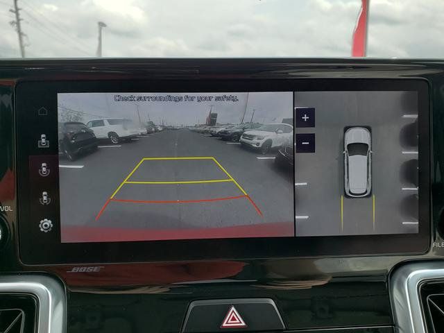 Certified 2023 Kia Sorento SX Prestige w/ Panoramic Sunroof Package AWD/4WD image 29