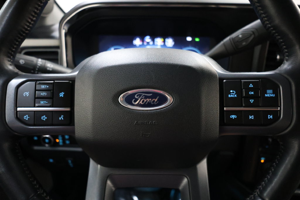 Used 2023 Ford F350 Lariat w/ FX4 Off-Road Package AWD/4WD image 96
