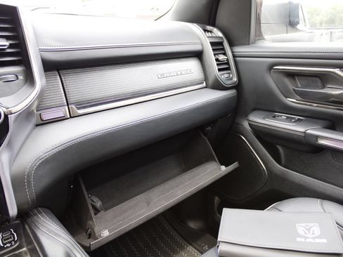 Used 2019 RAM 1500 Limited w/ Advanced Safety Group AWD/4WD image 32