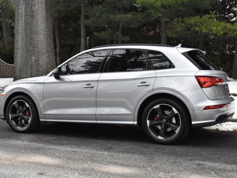 Used 2019 Audi SQ5 Prestige w/ Prestige Package image 6