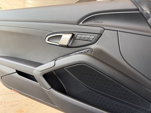 Certified 2023 Porsche 718 Boxster S RWD image 25