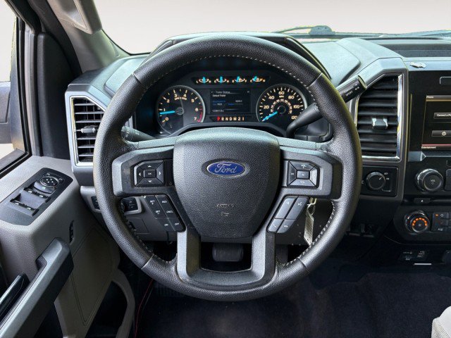 Used 2015 Ford F150 XLT w/ Equipment Group 302A Luxury RWD image 4