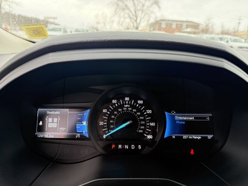 Used 2024 Ford Edge SEL w/ Sport Appearance Package image 13