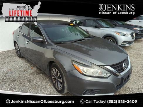 Certified 2017 Nissan Altima 2.5 SV image 1