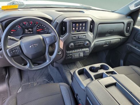 Used 2025 Chevrolet Silverado 2500 Custom w/ Custom Convenience Package image 19