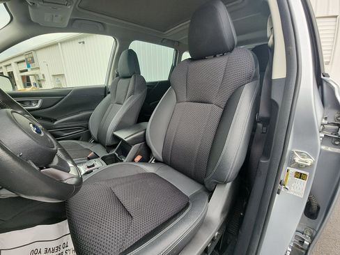 Used 2023 Subaru Forester Premium AWD/4WD image 22