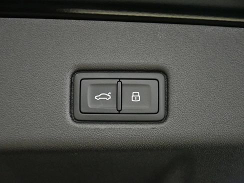 Used 2025 Audi Q5 Premium Plus w/ Premium Plus AWD/4WD image 56