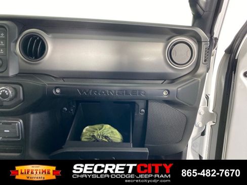 Used 2021 Jeep Wrangler Sport AWD/4WD image 30