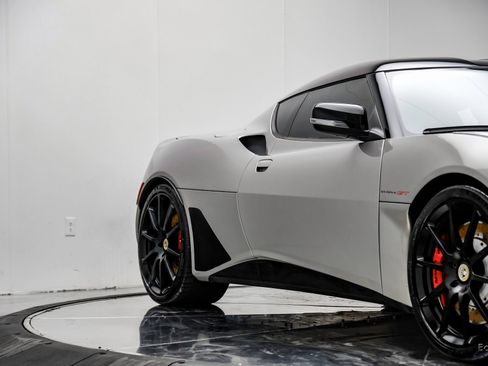 Used 2021 Lotus Evora image 22
