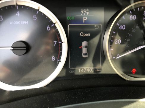 Used 2014 Lexus IS 250 AWD w/ Luxury Package w/Gray Wood image 27