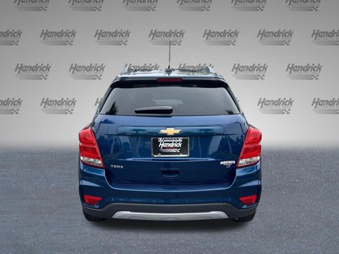 Used 2019 Chevrolet Trax LT w/ LT Convenience Package FWD image 9