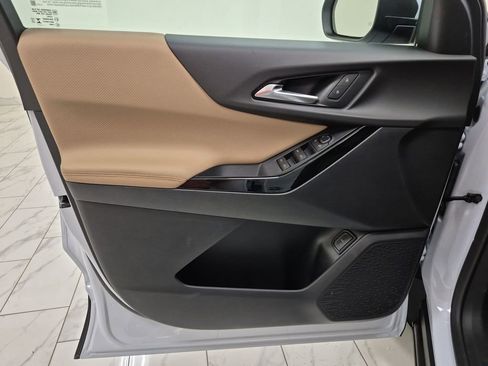 New 2026 Chevrolet Equinox ACTIV image 23