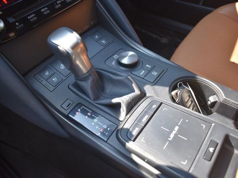 Used 2023 Lexus IS 300 w/ Comfort Package RWD image 27
