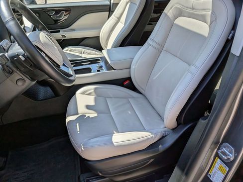 Used 2025 Lincoln Aviator Reserve w/ Illumination Package AWD/4WD image 28