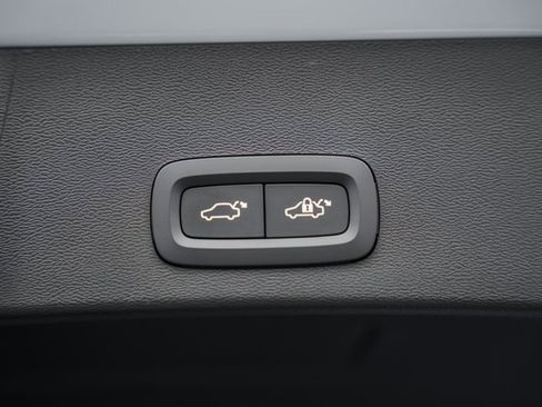 New 2026 Volvo XC40 B5 Plus w/ Protection Package Premier image 10