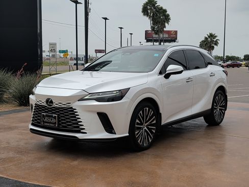 Used 2023 Lexus RX 350 Premium Plus w/ Cold Area Package FWD image 5