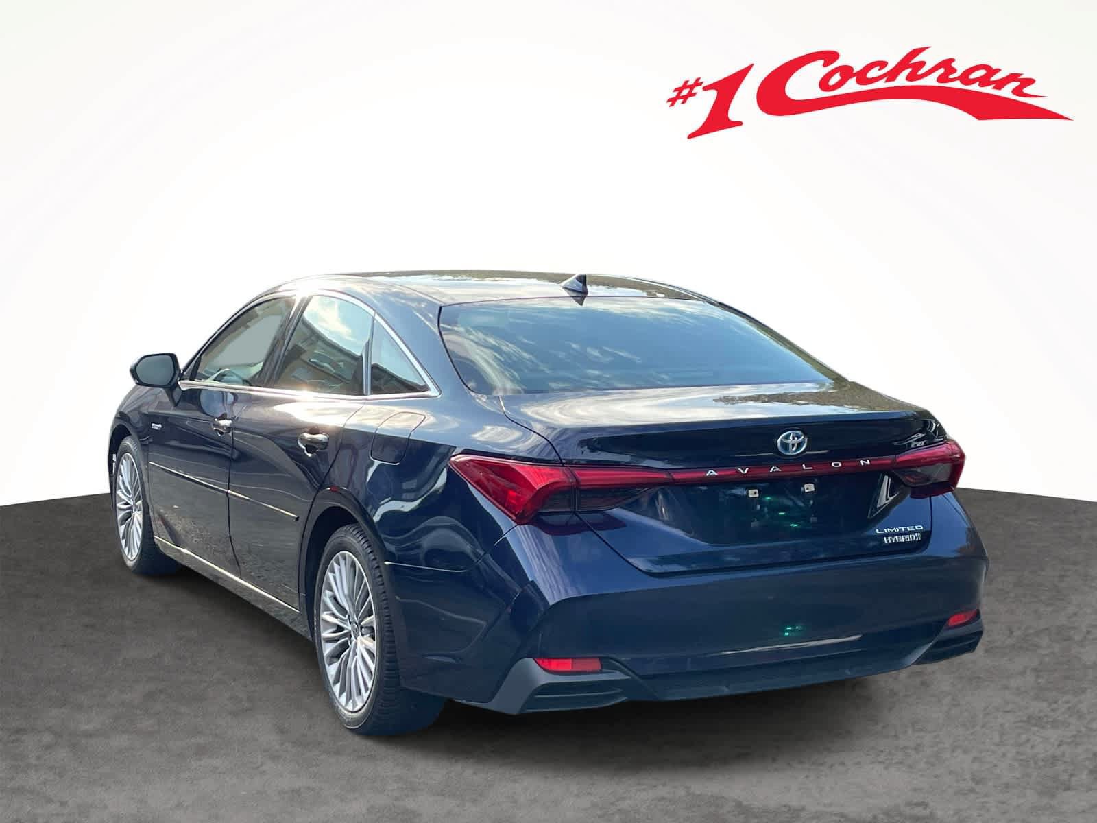Used 2021 Toyota Avalon Limited FWD image 9