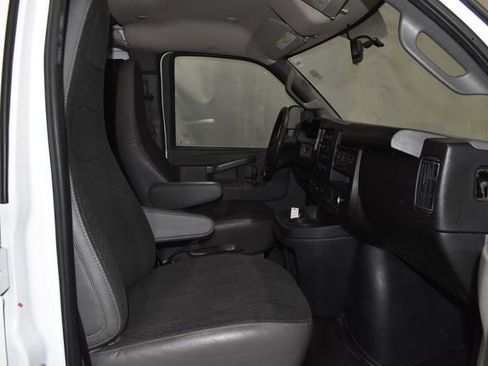 Used 2023 GMC Savana 2500 w/ Driver Convenience Package image 29