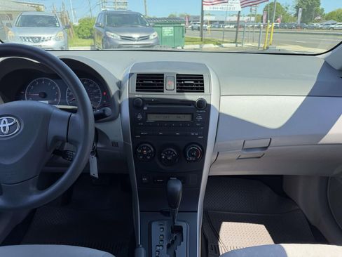 Used 2009 Toyota Corolla LE FWD image 18
