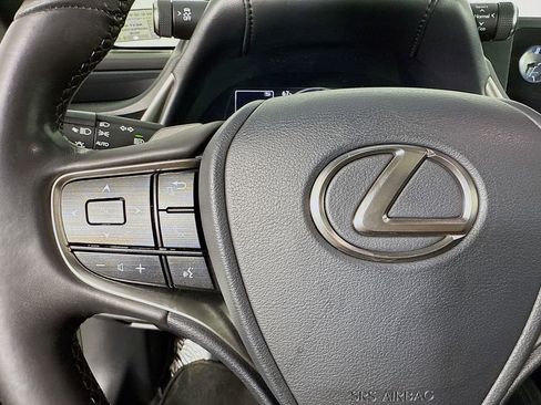 Used 2019 Lexus ES 350 Luxury image 28