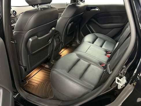 Used 2016 Mercedes-Benz B 250e image 14